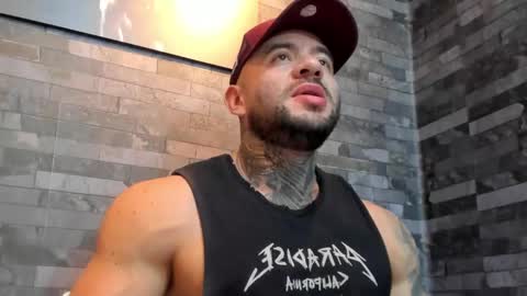 brucedallas online show from January 18, 1:53 am