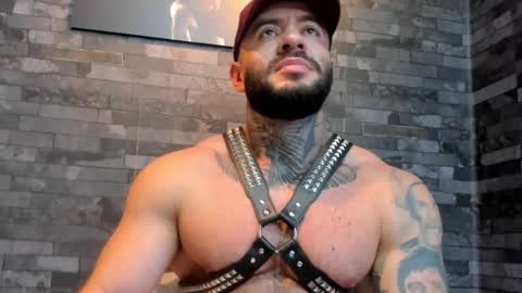 brucedallas online show from May 31, 10:44 pm