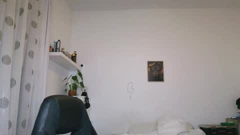 Bruce online show from October 31, 6:31 pm