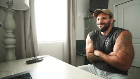 Snapshot of brucestryker chatting on September 27, 1:38 pm onlyfans BRUCESTRYKER online show from September 27, 1:38 pm