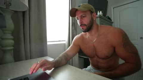 Snapshot of brucestryker chatting on October 20, 4:07 pm onlyfans BRUCESTRYKER online show from October 20, 4:07 pm