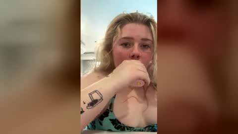 bruhbabexoxo online show from May 5, 1:52 pm