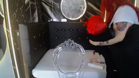 Bruja SCarlata online show from February 12, 12:22 pm