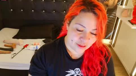Bruja SCarlata online show from May 2, 1:10 am