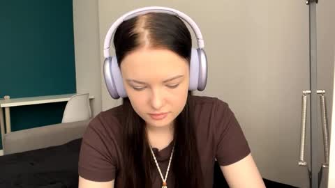 Snapshot of brunaceasor chatting on May 4, 12:56 pm Luna online show from May 4, 12:56 pm