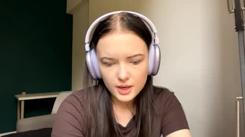 Snapshot of brunaceasor chatting on May 7, 1:16 pm Luna online show from May 7, 1:16 pm