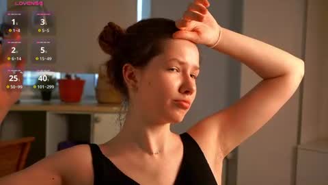 Tess online show from July 14, 1:50 pm
