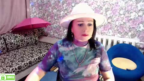 Julia online show from December 21, 11:34 pm