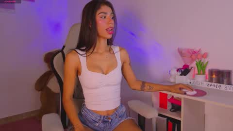 SARAH  online show from January 14, 3:56 am