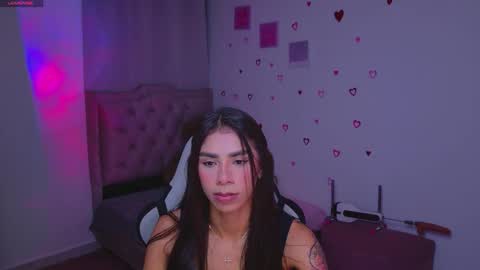 SARAH  online show from March 1, 3:52 am