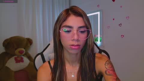 SARAH  online show from July 12, 7:54 am