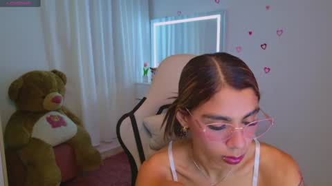 SARAH  online show from July 16, 4:07 am
