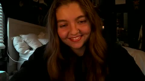 brunettebaby040 online show from September 25, 8:12 pm