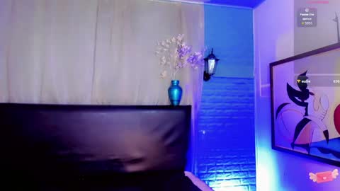 Snapshot of brunettesexy11 chatting on June 4, 11:05 am ChannelR online show from June 4, 11:05 am