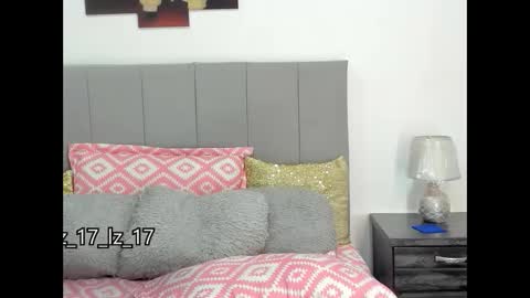 Snapshot of brunettesexy36578 chatting on September 23, 9:51 pm lizathomson online show from September 23, 9:51 pm