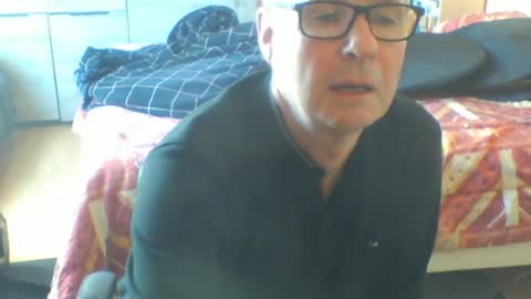 Snapshot of bruno5629 chatting on April 24, 9:01 am bruno5629 online show from April 24, 9:01 am