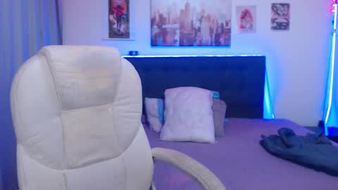 bruno_booss online show from January 7, 9:39 pm