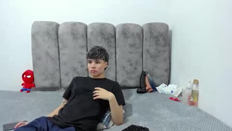 Snapshot of bruno_cruz chatting on May 23, 2:06 am Bruno Cruz online show from May 23, 2:06 am