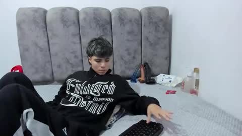 Snapshot of bruno_cruz chatting on May 24, 2:16 am Bruno Cruz online show from May 24, 2:16 am