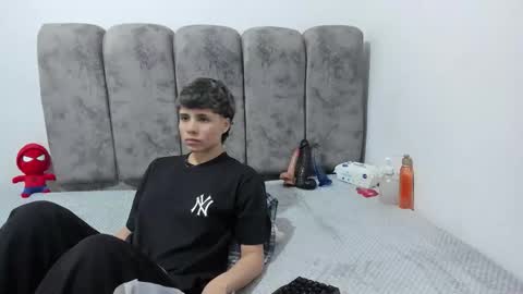 Snapshot of bruno_cruz chatting on June 2, 2:13 am Bruno Cruz online show from June 2, 2:13 am