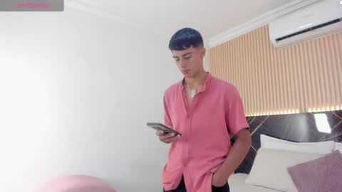Snapshot of bruno_fox_ chatting on July 10, 7:27 pm Bruno online show from July 10, 7:27 pm