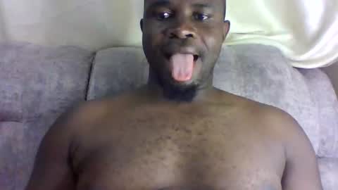 Snapshot of brusedarling chatting on June 18, 1:59 pm brucedarling online show from June 18, 1:59 pm