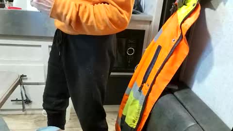 Steve... aka SkinnieDippin aka TimberTramp online show from January 10, 11:45 am