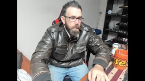 Snapshot of brutalmaster1983 chatting on December 20, 7:50 pm BRUTALMASTER1983 online show from December 20, 7:50 pm