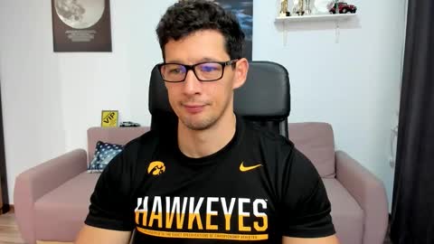 Snapshot of brutusk1 chatting on November 18, 5:34 am Brutus K online show from November 18, 5:34 am