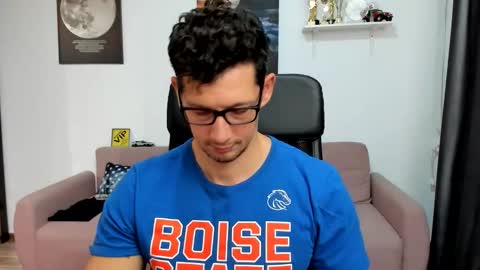 Snapshot of brutusk1 chatting on November 20, 8:58 am Brutus K online show from November 20, 8:58 am