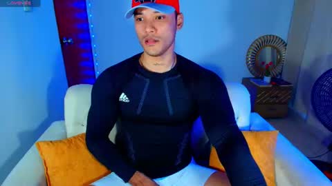Snapshot of bryan_boy_ chatting on June 17, 2:03 am bryan online show from June 17, 2:03 am