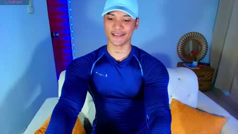 Snapshot of bryan_boy_ chatting on June 20, 1:52 am bryan online show from June 20, 1:52 am