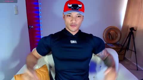 Snapshot of bryan_boy_ chatting on June 26, 8:02 pm bryan online show from June 26, 8:02 pm