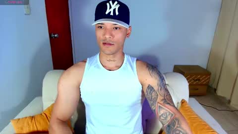 Snapshot of bryan_boy_ chatting on July 30, 1:48 am bryan online show from July 30, 1:48 am
