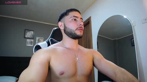 bryan_oficials online show from December 25, 12:27 am