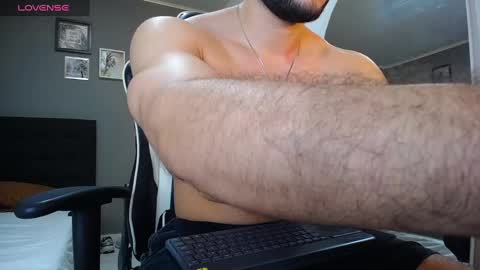 bryan_oficials online show from January 4, 4:12 am