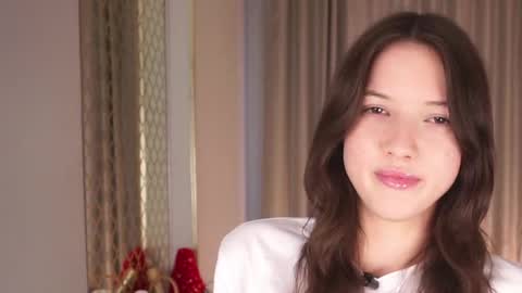 Snapshot of bryannavallely chatting on May 19, 12:44 pm Kate online show from May 19, 12:44 pm