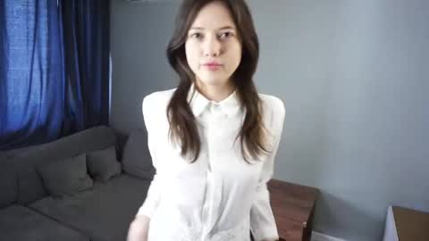 Snapshot of bryannavallely chatting on May 21, 12:23 pm Kate online show from May 21, 12:23 pm