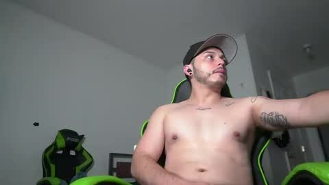 Bryannsex online show from January 2, 11:27 pm