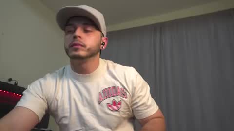 Snapshot of bryanncan01 chatting on January 12, 6:07 am Bryannsex online show from January 12, 6:07 am