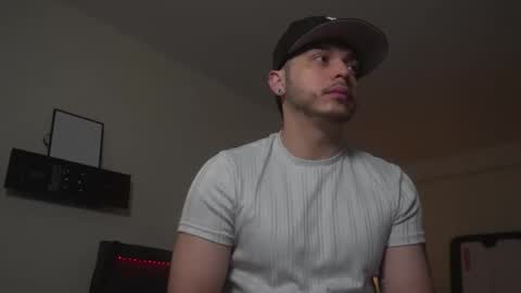 Snapshot of bryanncan01 chatting on April 13, 4:45 pm Bryannsex online show from April 13, 4:45 pm