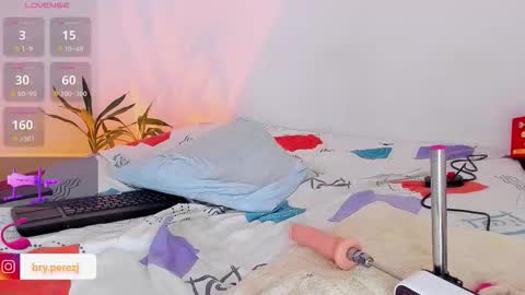 Snapshot of bryperez chatting on November 5, 4:56 am bry online show from November 5, 4:56 am