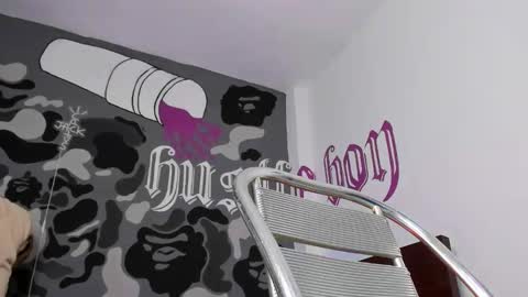 Snapshot of bryxxxon1 chatting on January 13, 5:46 am Bryxon online show from January 13, 5:46 am