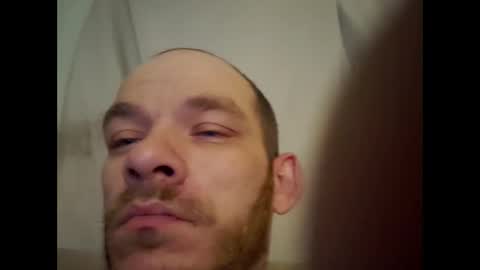 Snapshot of btown3095 chatting on November 30, 5:11 am btown3095 online show from November 30, 5:11 am