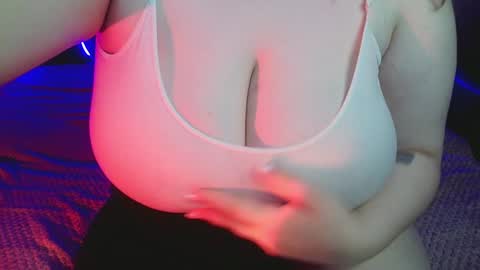 Snapshot of bubble_bambam chatting on December 4, 5:44 pm Nancy 3 online show from December 4, 5:44 pm