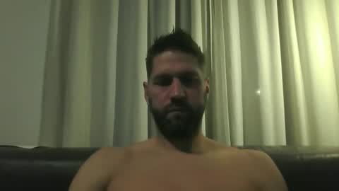 bubblebee1982 online show from November 7, 5:51 am