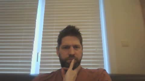 bubblebee1982 online show from February 24, 7:17 am