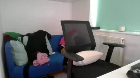 Snapshot of bubblebumdave chatting on February 11, 2:00 pm Bubblebum online show from February 11, 2:00 pm