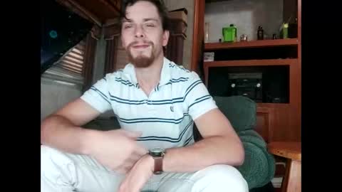 Snapshot of bubblebutt417 chatting on May 14, 4:58 pm Max candi online show from May 14, 4:58 pm
