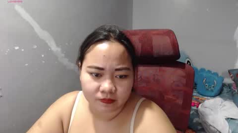 Snapshot of bubblebuttpinay chatting on May 7, 6:52 am Sunshine online show from May 7, 6:52 am